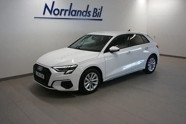 Ibisvit Begagnad 2022 Audi A3 Proline | 279 900 kr (Lite dyr) - Bild 1/4