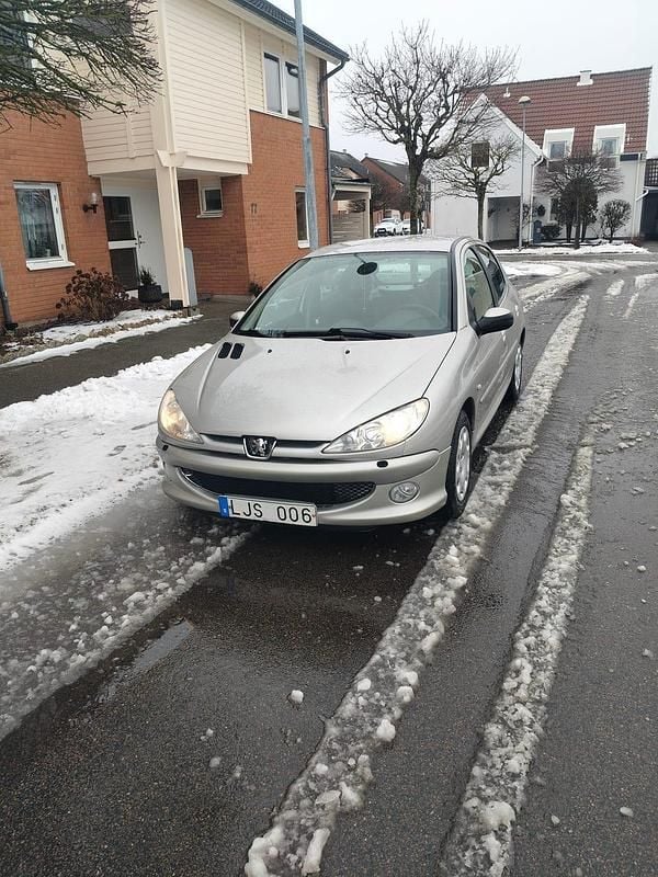 Begagnad Peugeot 206 75 HK (55 kW) 2007