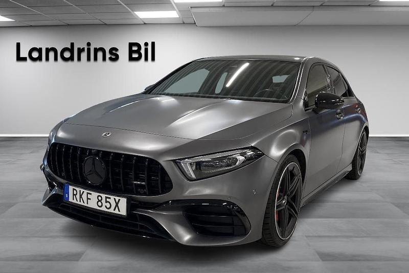 Grå Begagnad 2020 Mercedes A45 AMG Premium Halvkombi | 439 000 kr - Bild 1/4