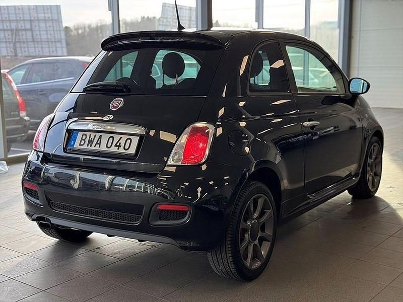 Begagnad Fiat 500 106 HK (77 kW) 2014 Svart Halvkombi