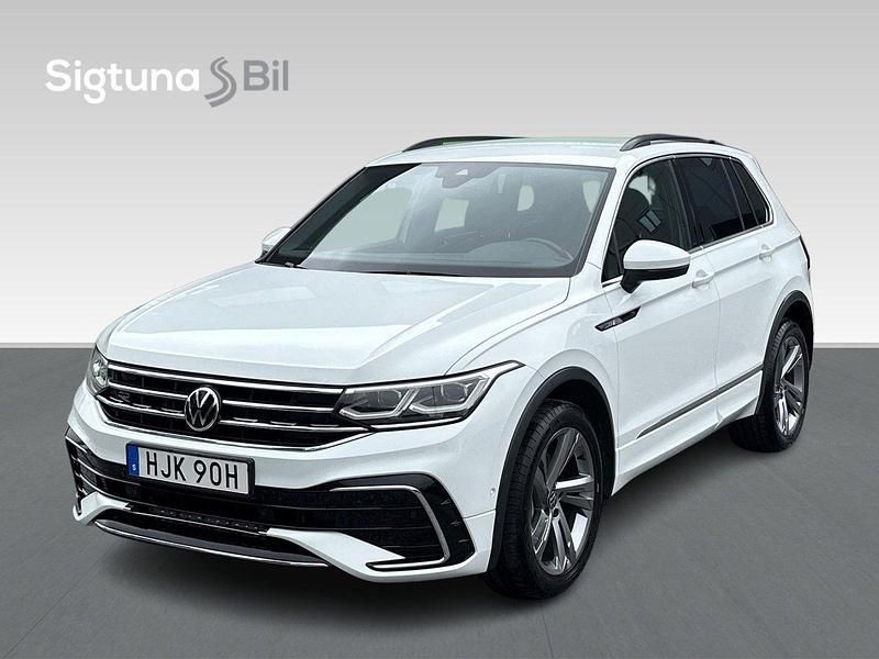 Vit Begagnad 2020 VW Tiguan R-line SUV | 389 900 kr (Dyr) - Bild 1/4