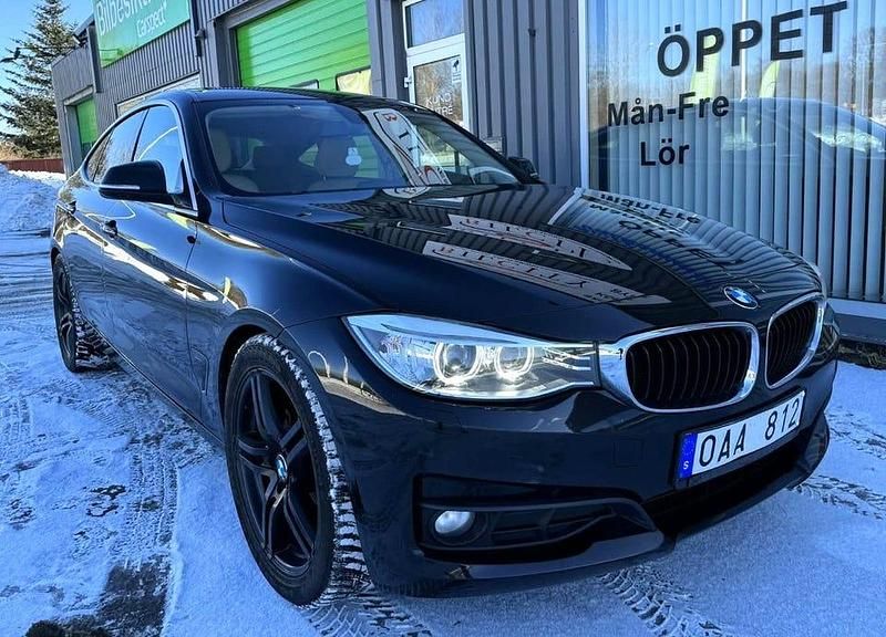 Begagnad BMW 318 Gran Turismo 143 HK (105 kW) 2014 Svart