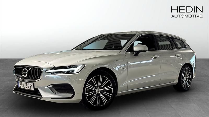 Begagnad 2022 Volvo V60 Kombi | 329 900 kr (Bra pris) - Bild 1/4