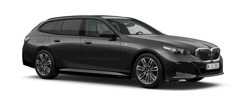 Grå Begagnad 2024 BMW i5 Comfort Edition Sedan | 799 000 kr (Marknadspris) - Bild 1/4