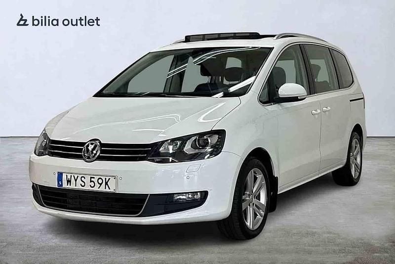 Vit Begagnad 2020 VW Sharan Minibuss | 259 900 kr (Marknadspris) - Bild 1/1