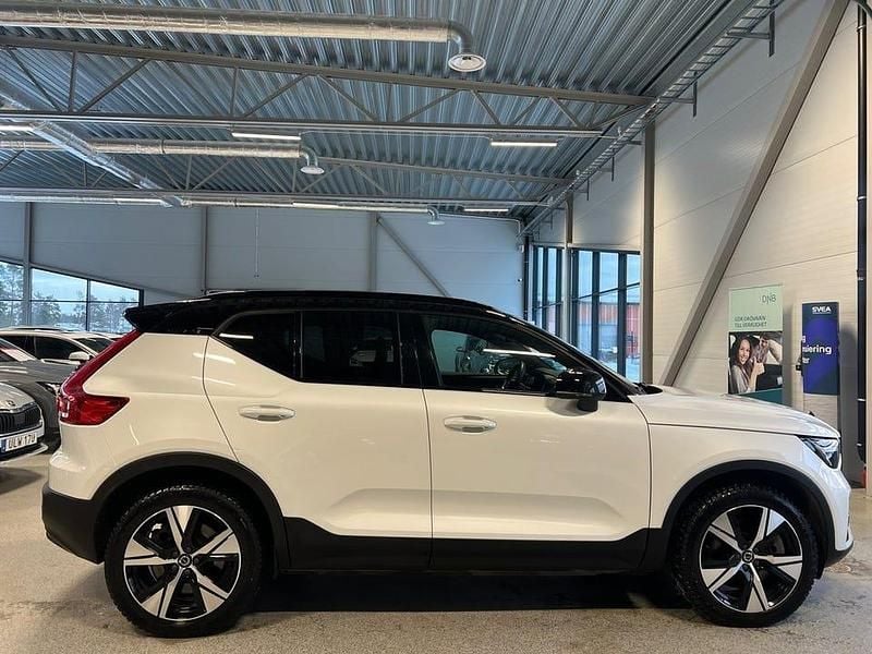 Begagnad Volvo XC40 Plus 169 kW (231 HK) 2023 Vit SUV