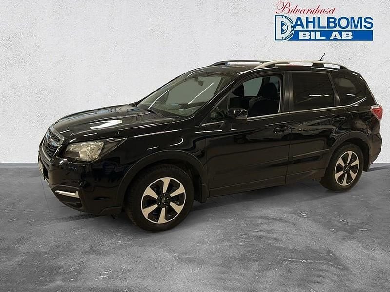 Svart Begagnad 2015 Subaru Forester SUV | 169 900 kr (Marknadspris) - Bild 1/4