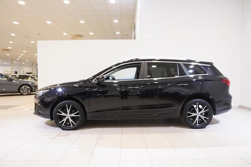 Begagnad MG MG5 EV Long Range 114 kW (156 HK) 2022 Svart Kombi