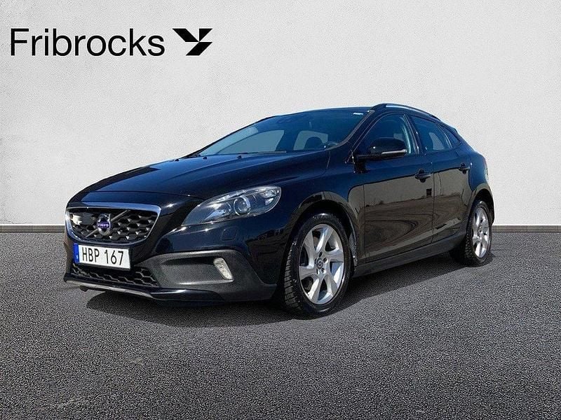 Svart Begagnad 2016 Volvo V40 CC Momentum Kombi | 169 800 kr (Marknadspris) - Bild 1/4