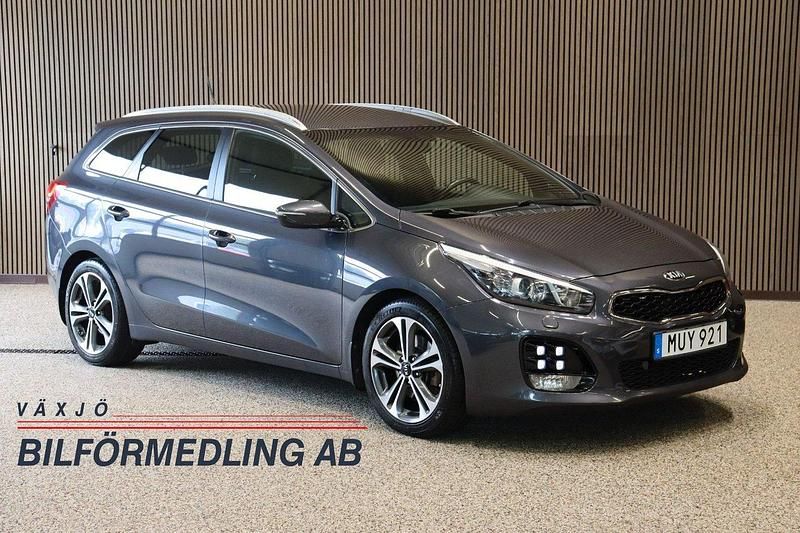 Grå Begagnad 2015 Kia Ceed Sportswagon GT-Line Kombi | 119 000 kr (Lite dyr) - Bild 1/4