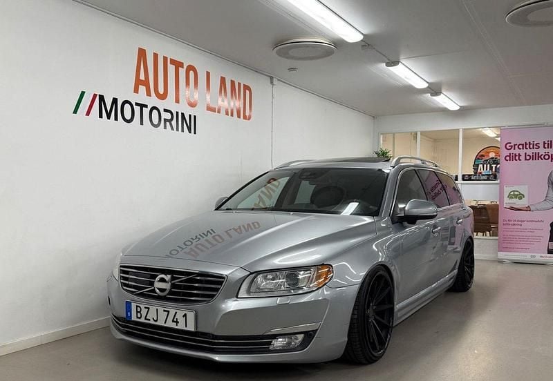 Silver Begagnad 2013 Volvo V70 Summum Kombi | 144 900 kr (Lite dyr) - Bild 1/4