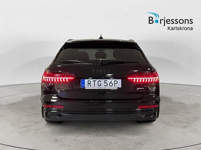 Begagnad Audi A6 S-Line 207 HK (152 kW) 2023 Brilliantsvart Kombi