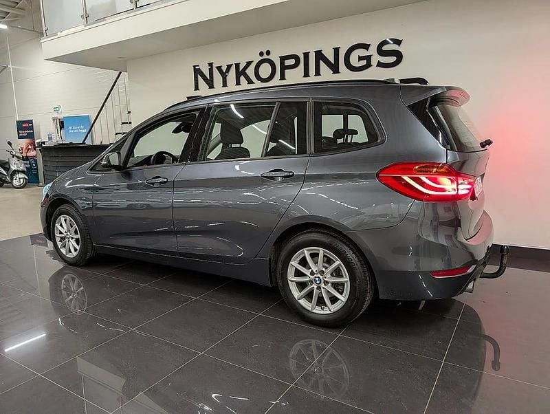 Begagnad BMW 218 Gran Tourer Advantage 136 HK (100 kW) 2016 Grå Minibuss