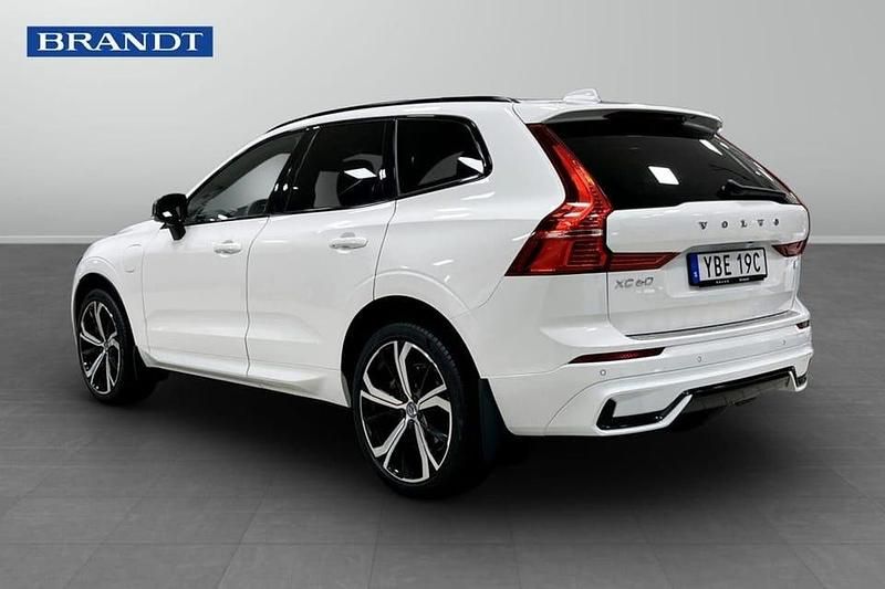 Begagnad Volvo XC60 R-Design 344 HK (253 kW) 2022 Vit SUV