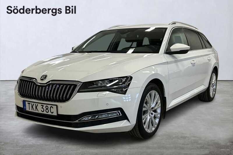 Vit Begagnad 2021 Skoda Superb Style Kombi | 255 000 kr (Marknadspris) - Bild 1/4