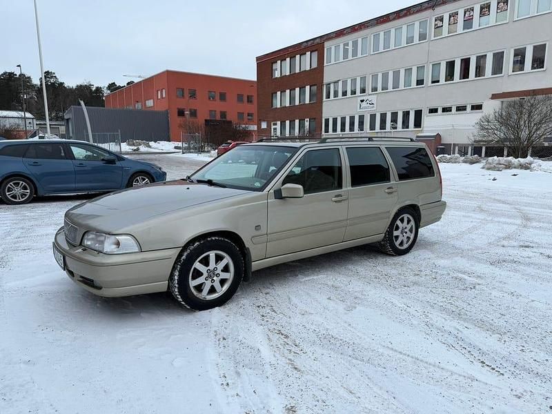 Begagnad Volvo V70 144 HK (105 kW) 2000 Kombi