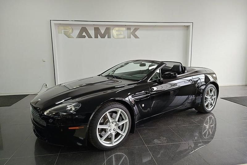 Begagnad Aston Martin V8 Vantage 385 HK (283 kW) 2008 Svart Cab