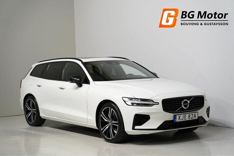 Vit Begagnad 2020 Volvo V60 R-Design Kombi | 319 800 kr (Marknadspris) - Bild 1/4