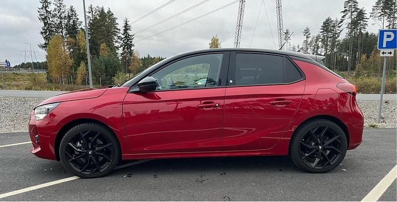 Röd Begagnad 2021 Opel Corsa-e Halvkombi | 169 900 kr (Marknadspris) - Bild 1/4