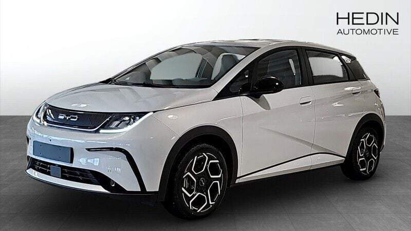 Vit (white) Begagnad 2023 BYD Dolphin Comfort Halvkombi | 359 900 kr - Bild 1/4