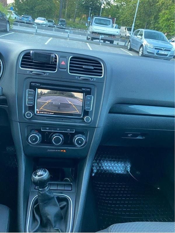 Blå Begagnad 2011 VW Golf VI Halvkombi | 44 000 kr (Bra pris) - Bild 1/4