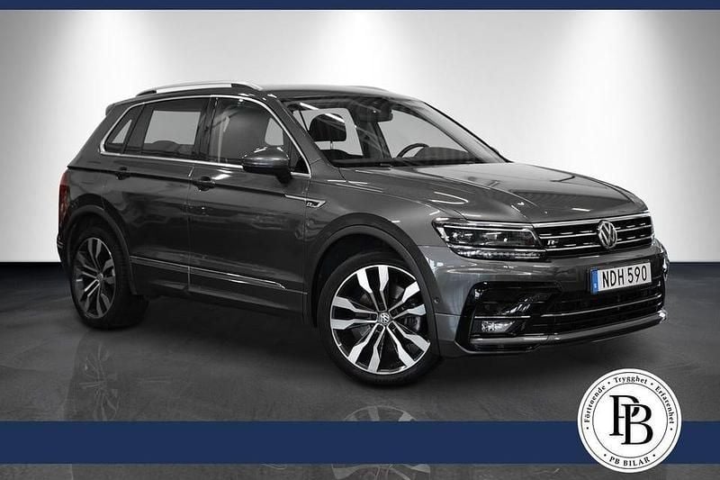 Grå Begagnad 2018 VW Tiguan R-line SUV | 289 900 kr (Marknadspris) - Bild 1/4