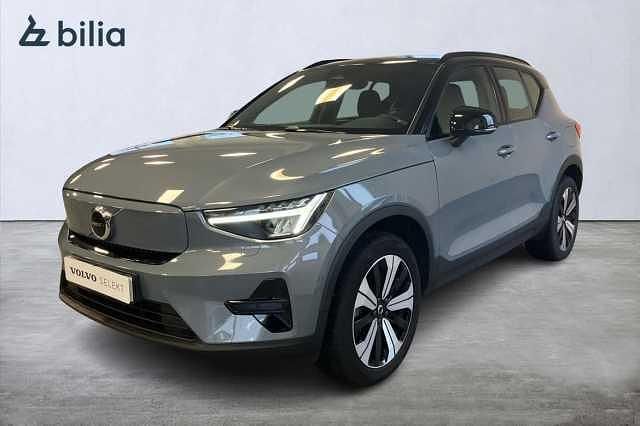 Grå Begagnad 2022 Volvo XC40 Core SUV | 349 900 kr - Bild 1/3