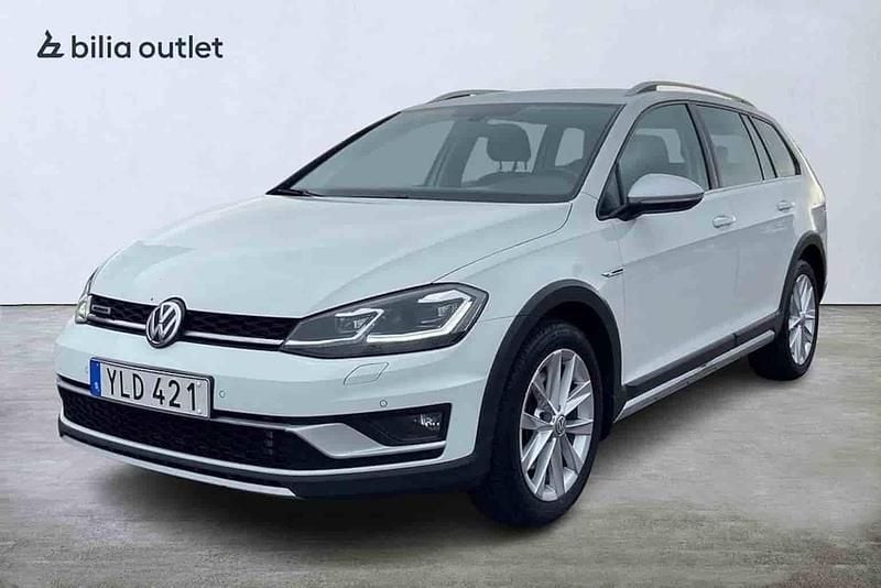 Vit Begagnad 2017 VW Golf Alltrack Kombi | 139 900 kr (Bra pris) - Bild 1/1