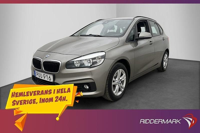 Begagnad BMW 218 Advantage 150 HK (110 kW) 2014 Silver Minibuss