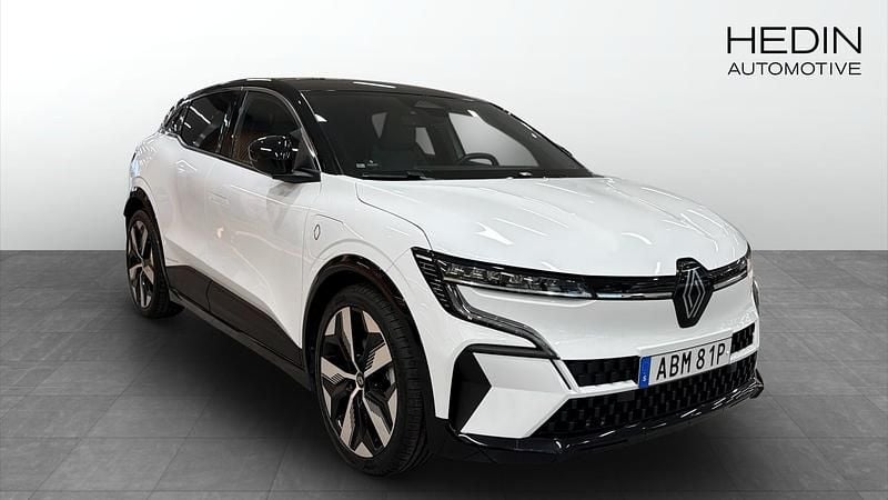 Begagnad Renault Megane E-Tech Techno 95 kW (130 HK) 2023 Halvkombi