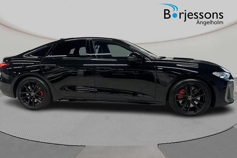 Ny Audi A5 Edition .1 2025 Svart Sedan