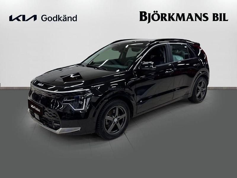 /abp/ aurora black pearl m Begagnad 2023 Kia e-Niro SUV | 319 000 kr (Marknadspris) - Bild 1/4