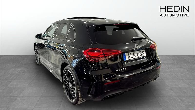 Begagnad Mercedes A250 Advanced 2025 Halvkombi