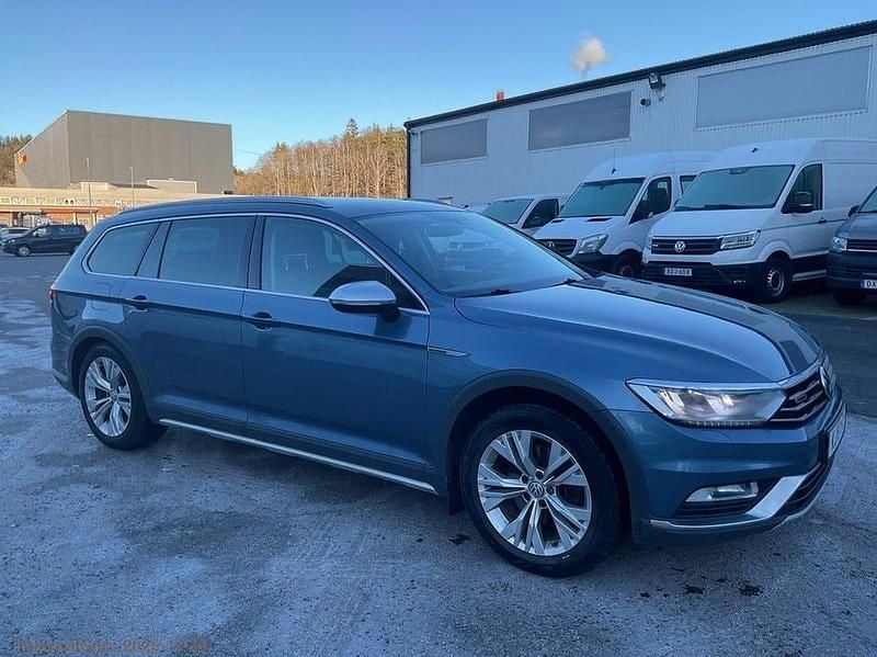 Begagnad VW Passat Alltrack 190 HK (139 kW) 2016 Blå Kombi