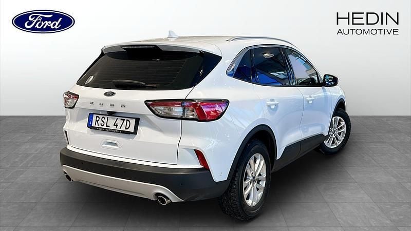 Begagnad Ford Kuga Titanium 150 HK (110 kW) 2022 Vit SUV
