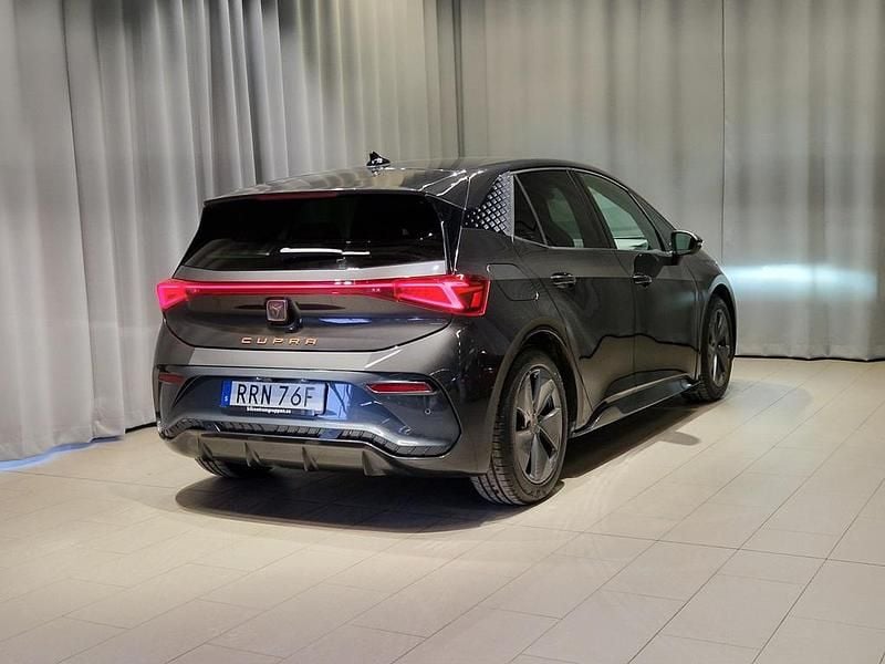 Begagnad Cupra Born 169 kW (231 HK) 2023 Grå Halvkombi