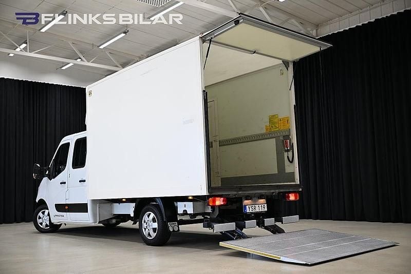 Begagnad Renault Master 170 HK (125 kW) 2019 Vit Sedan