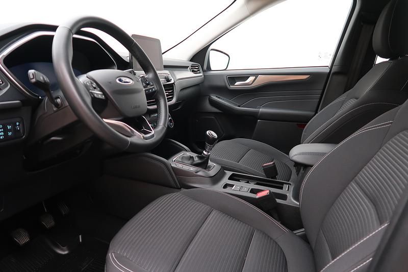 Begagnad Ford Kuga Titanium 151 HK (111 kW) 2022 Svart SUV