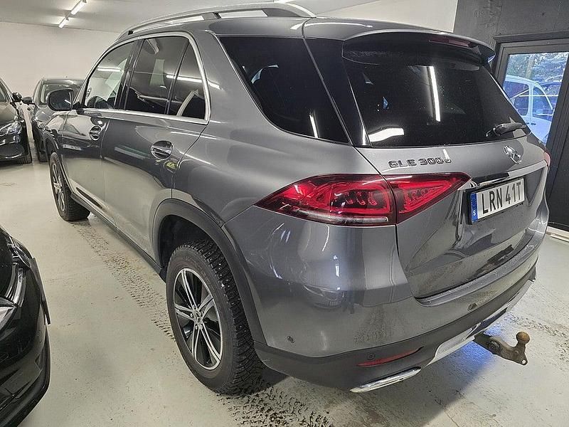 Begagnad Mercedes GLE300 245 HK (180 kW) 2020 Grå SUV