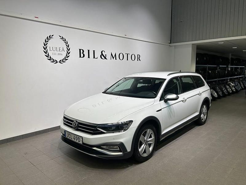 Begagnad VW Passat Alltrack 200 HK (147 kW) 2020 Vit Kombi