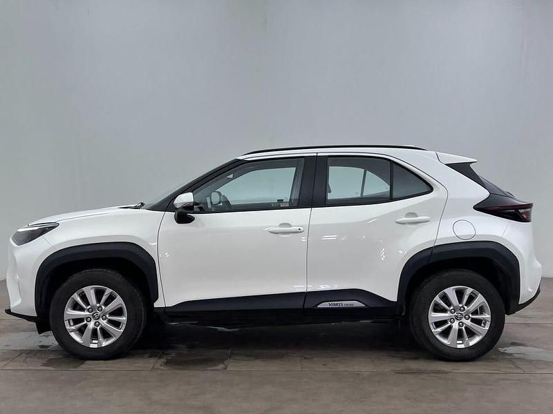 Begagnad Toyota Yaris Hybrid Active 116 HK (85 kW) 2023 Vit