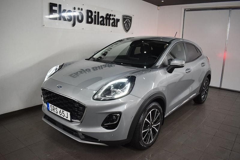 Grå (grå metallic) Begagnad 2022 Ford Puma SUV | 159 500 kr (Marknadspris) - Bild 1/4