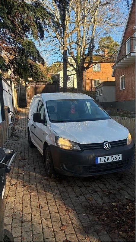 Begagnad 2013 VW Caddy Minibuss | 48 000 kr (Bra pris) - Bild 1/4