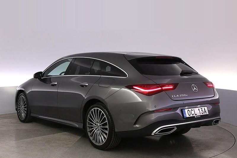 Begagnad Mercedes CLA250e Shooting Brake AMG 163 HK (119 kW) 2023 Mörkgrå Kombi