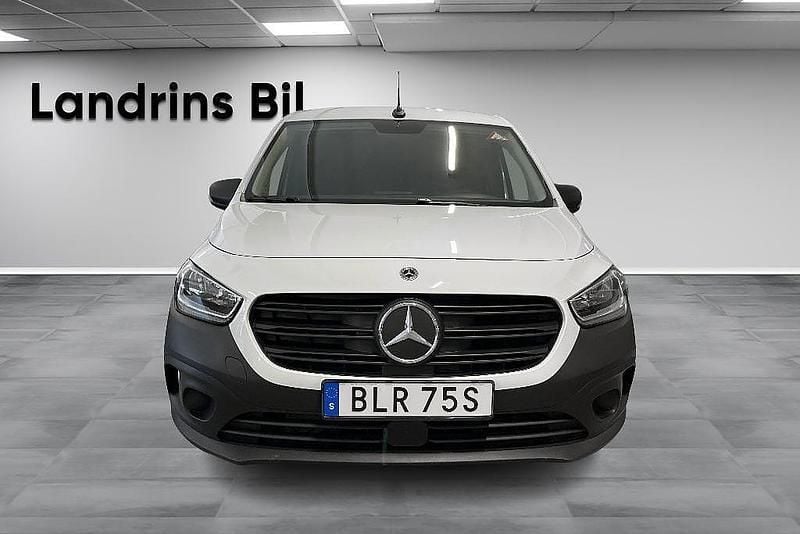 Begagnad Mercedes eCitan 89 kW (122 HK) 2023 Arktisk vit