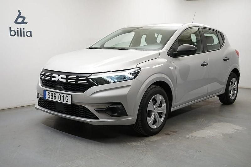 Begagnad Dacia Sandero Essentiel 91 HK (66 kW) 2022 Grå Halvkombi