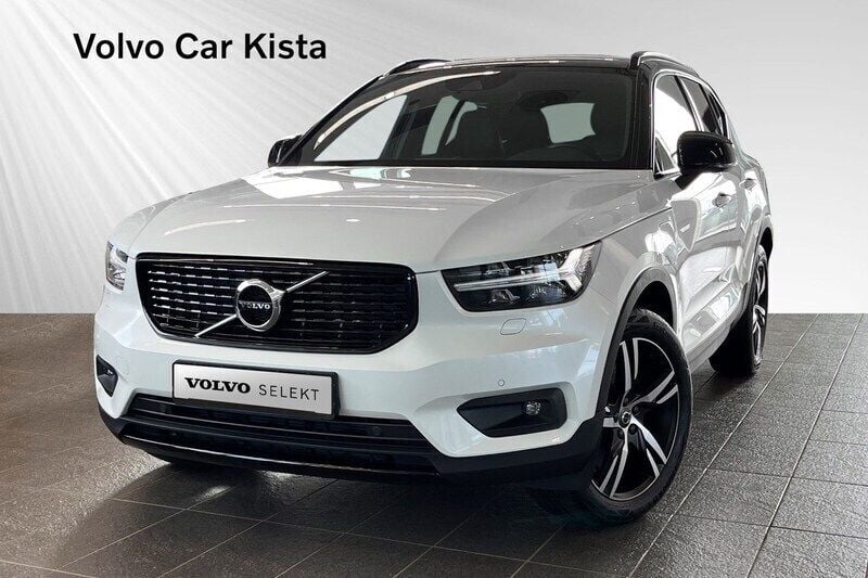 Vit Begagnad 2021 Volvo XC40 R-Design SUV | 344 900 kr (Bra pris) - Bild 1/3
