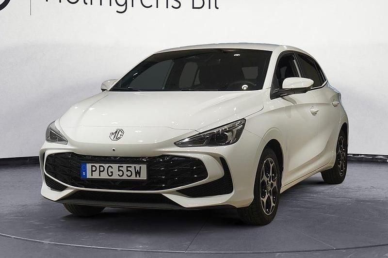 Begagnad MG MG3 102 HK (75 kW) 2024 Dover white Halvkombi