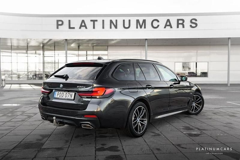 Begagnad BMW 530 M Sport 292 HK (214 kW) 2023 Sophistgrå Kombi