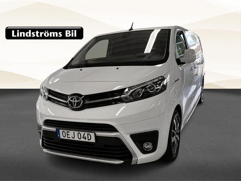 Vit Begagnad 2021 Toyota Proace Van | 319 900 kr (Marknadspris) - Bild 1/3
